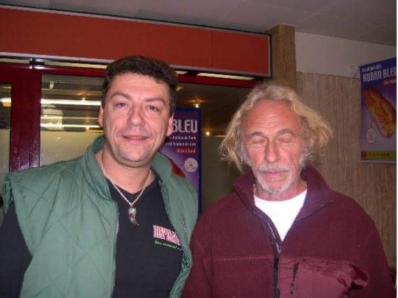 IMG_1700.JPG (52 KB)